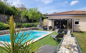 La Villa Des Papillons De Dugradus