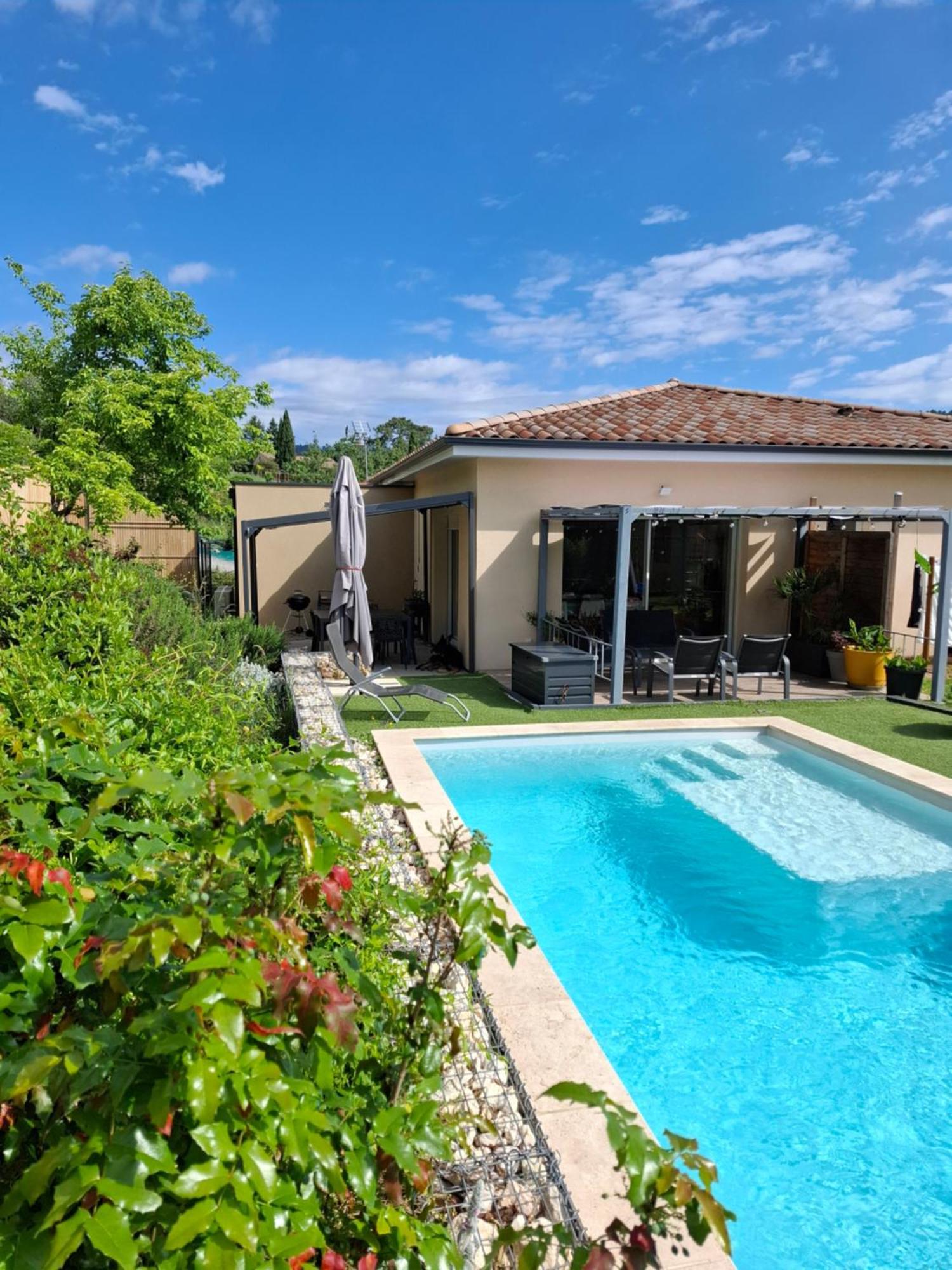 La Villa Des Papillons De Dugradus Aubenas Exterior foto